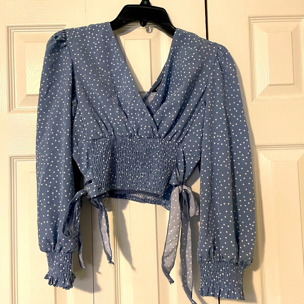 Polka dot blouse! Super cute.